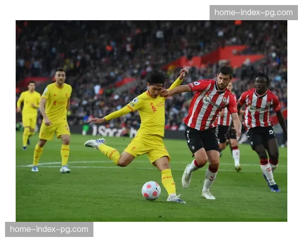 赛前动态:摩纳哥公布大名单,日本中场南野拓实伤愈归队。 赛前动态:摩纳哥公布大名单,日本中场南野拓实伤愈归队。